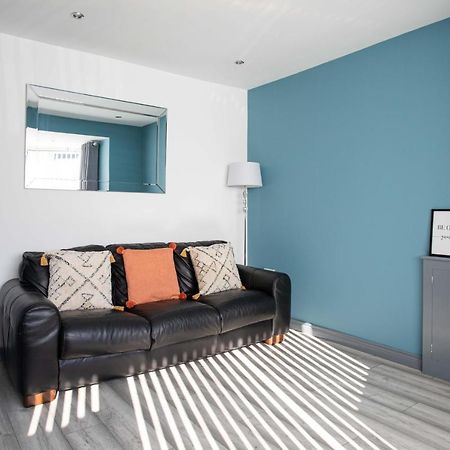 Fully Refurbished North Belfast Home Buitenkant foto
