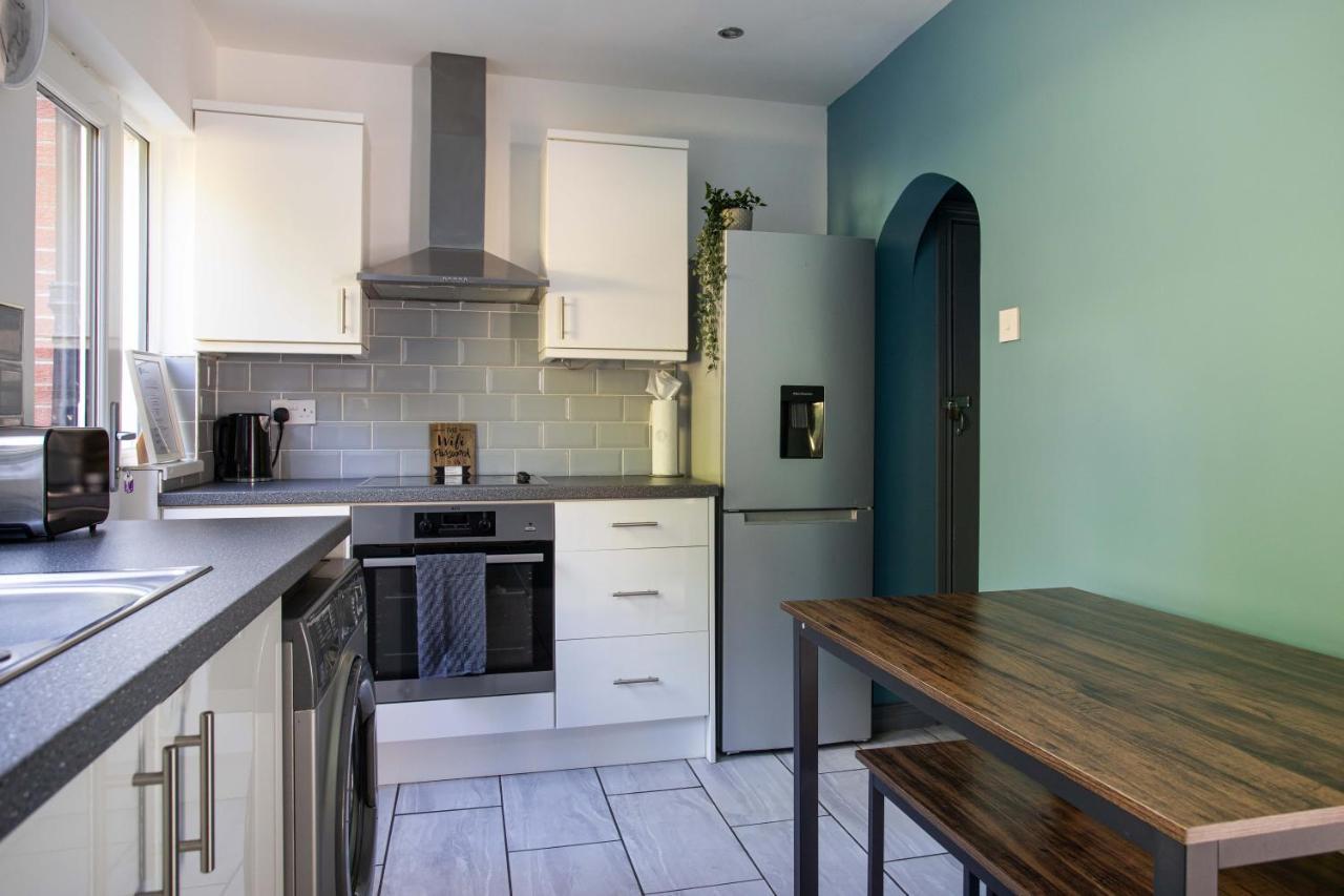 Fully Refurbished North Belfast Home Buitenkant foto