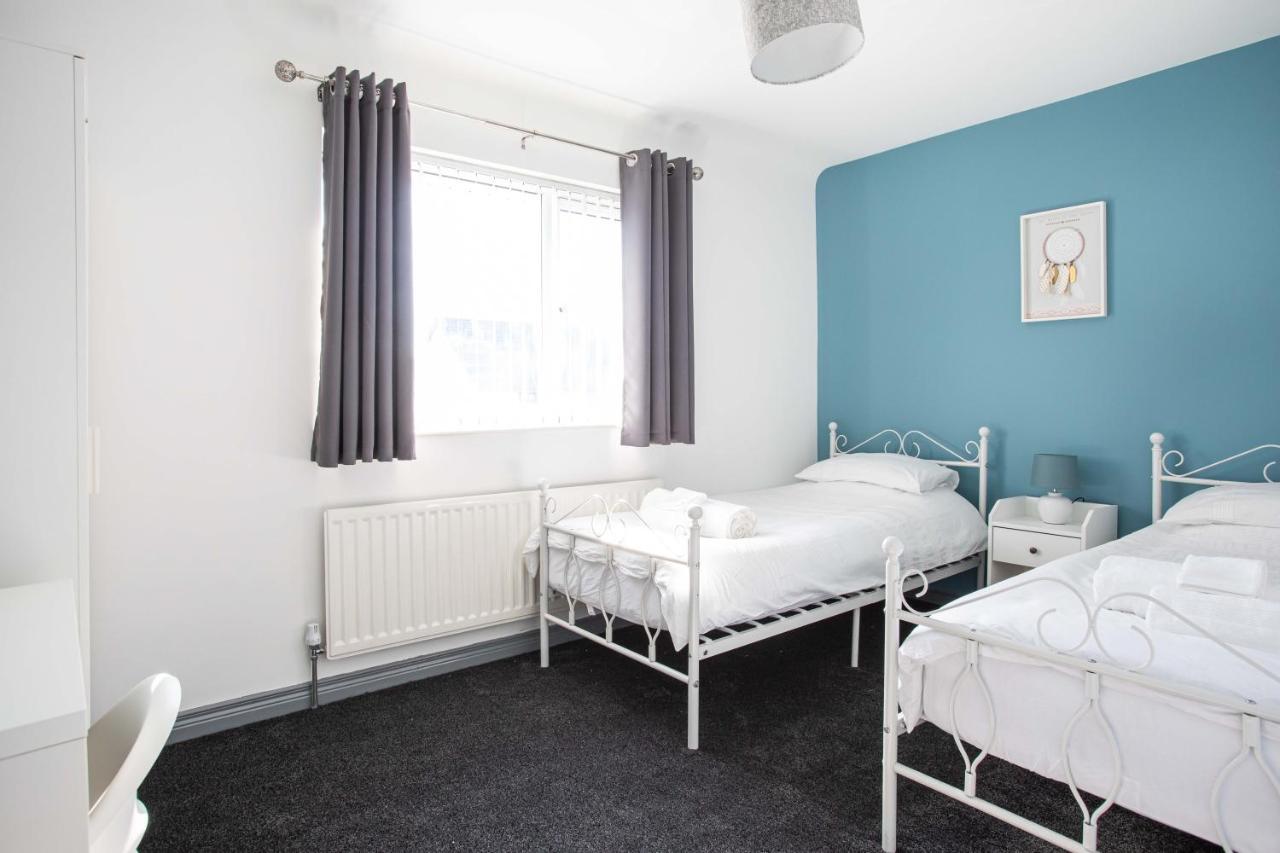 Fully Refurbished North Belfast Home Buitenkant foto
