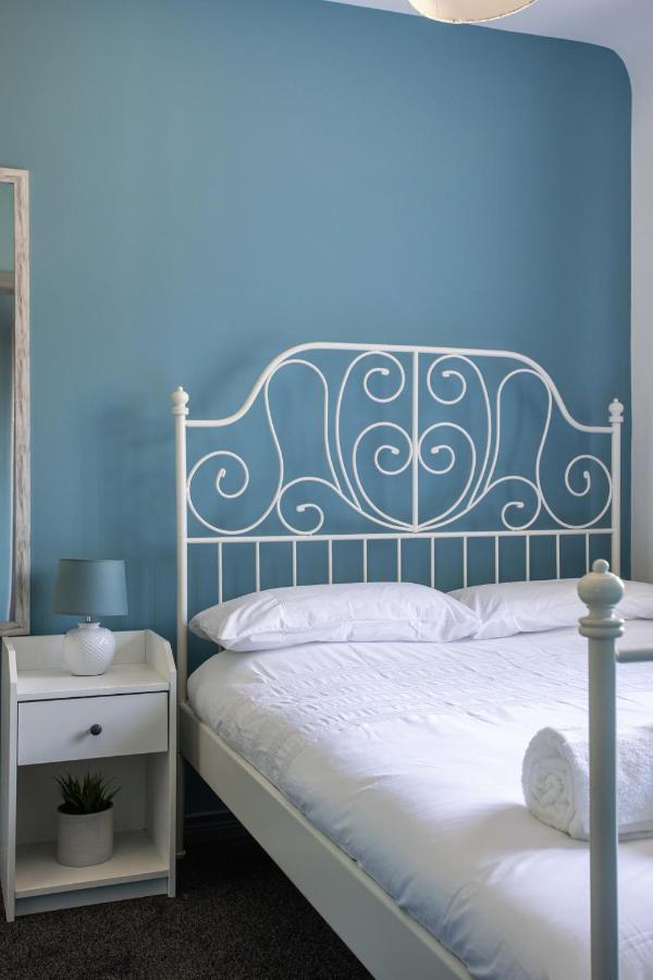 Fully Refurbished North Belfast Home Buitenkant foto