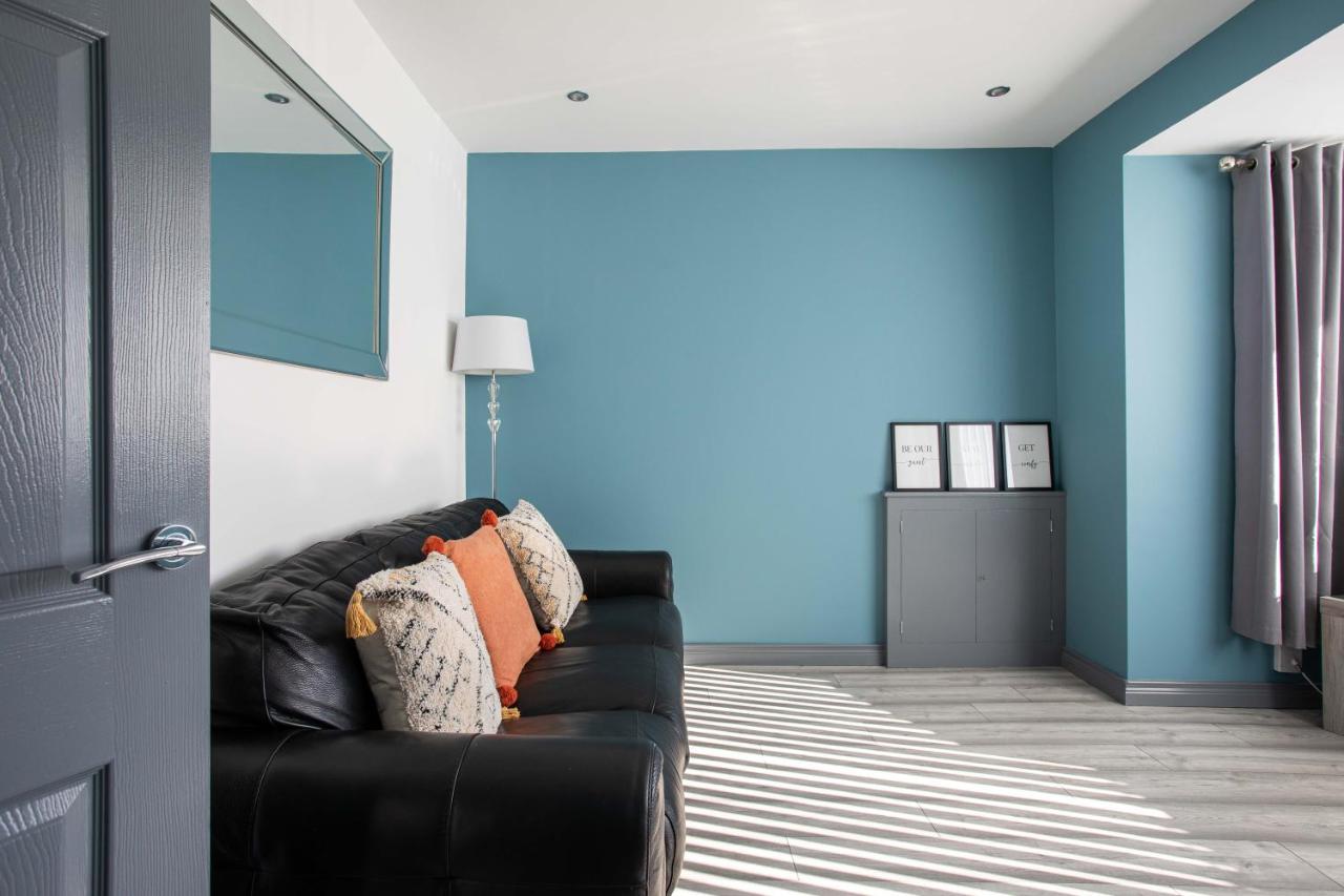 Fully Refurbished North Belfast Home Buitenkant foto